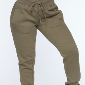 Fashion Nova - Joggers/sweat pants